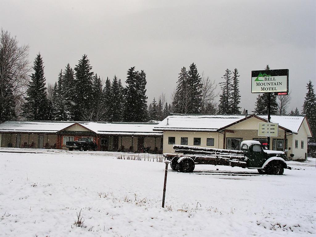 Bell Mountain Motel Mcbride Eksteriør billede