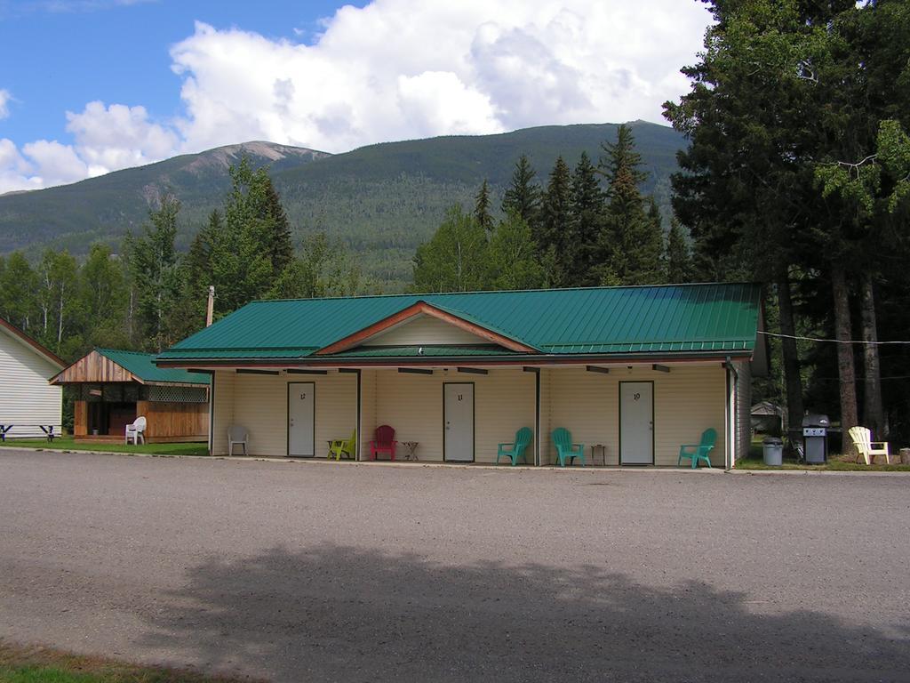 Bell Mountain Motel Mcbride Eksteriør billede