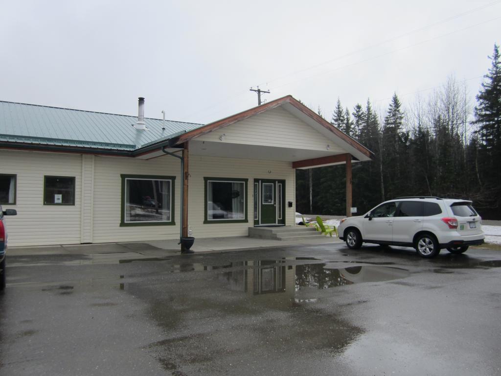 Bell Mountain Motel Mcbride Eksteriør billede